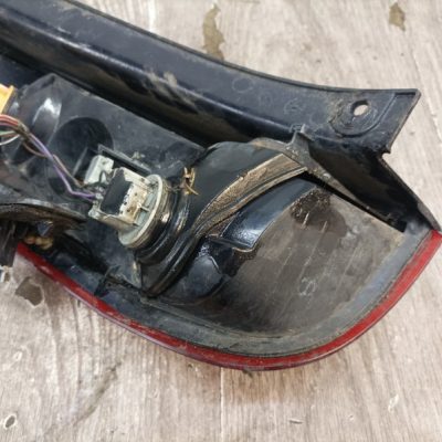 Фонарь Ford Fiesta 2007 FUJA/FUJB хетчбэк 3дв., Задн., Прав. - изображение 6