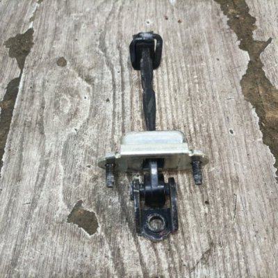 Ограничитель двери Ford Fiesta 5 2007 хетчбэк 3дв. FUJA/FUJB Перед. Прав. - изображение 2