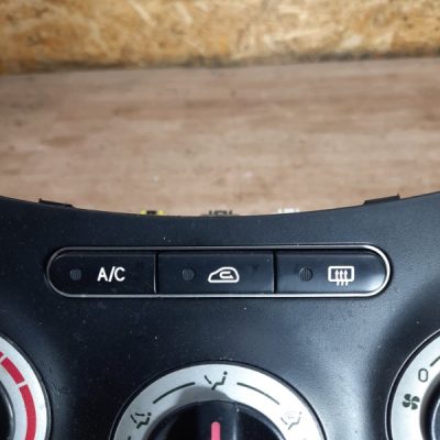 Блок управления климат-контролем Hyundai i 10 2008 G4LA хетчбэк 5 дв. - изображение 5