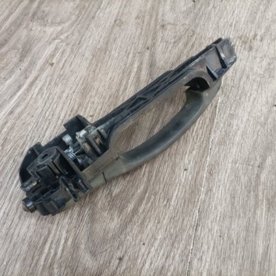 Ручка двери внешняя Ford Fiesta 5 2007 хетчбэк 3дв. FUJA/FUJB Перед. Лев. - изображение 2