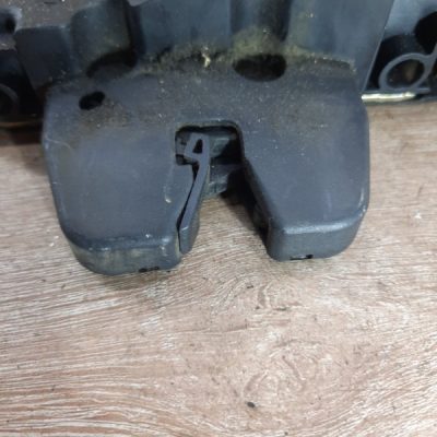 Замок крышки багажника Peugeot 206 2006 TU3JP(KFW) кабриолет - изображение 3