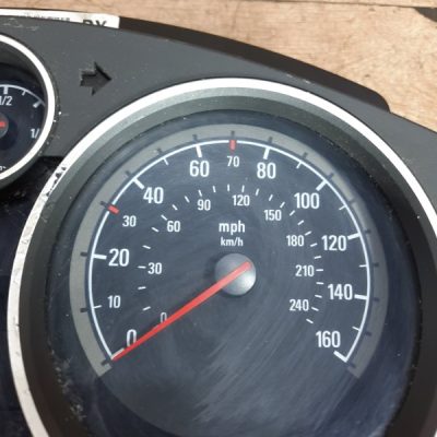 Панель приборов Opel Zafira B 2009 Z19DT 1.9 минивен - изображение 3