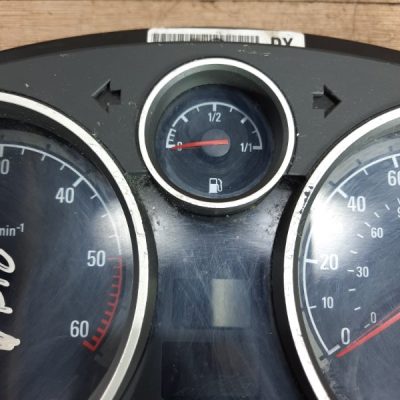 Панель приборов Opel Zafira B 2009 Z19DT 1.9 минивен - изображение 4