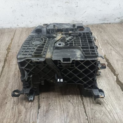 Полка аккумулятора Renault Megane 3 2011 хетчбэк 5дв. K4M858 - изображение 6