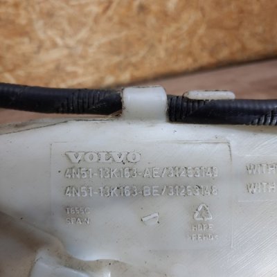 Бачок омывателя Volvo S40 2005 Седан D5204T5 - изображение 12