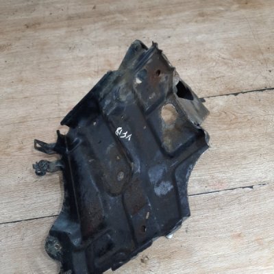 Полка аккумулятора Toyota Aygo 2006 хетчбэк 3дв. 1KR-FE - изображение 4
