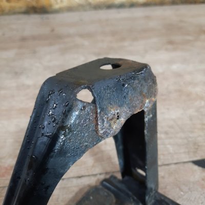 Полка аккумулятора Toyota Aygo 2006 хетчбэк 3дв. 1KR-FE - изображение 7