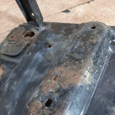 Полка аккумулятора Toyota Aygo 2006 хетчбэк 3дв. 1KR-FE - изображение 2