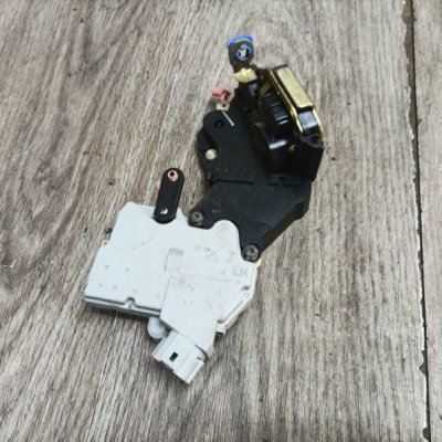 Замок двери Nissan Almera N16 2000 хетчбэк 5дв. QG15DE Перед. Лев. - изображение 2