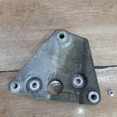 Кронштейн кондиционера Toyota Aygo 2006 1KR-FE хетчбэк 5дв. - изображение 2