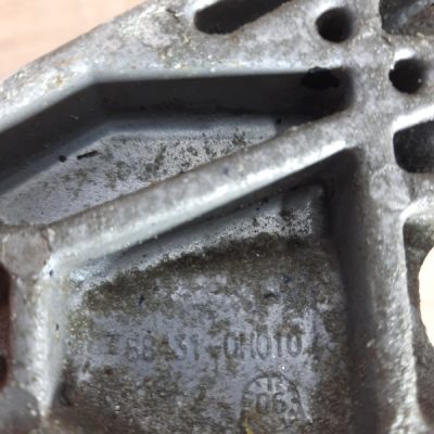 Кронштейн кондиционера Toyota Aygo 2006 1KR-FE хетчбэк 5дв. - изображение 6