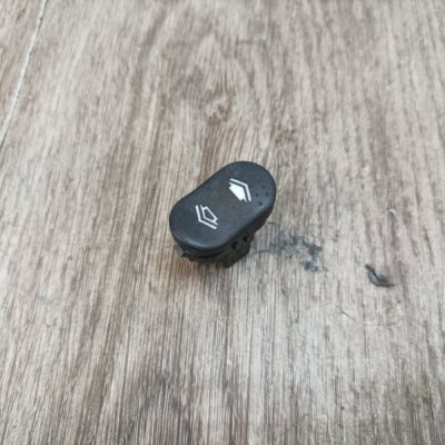 Кнопка стеклоподъемника Ford Focus 1 2001 хетчбэк 5дв. FYDB Перед. Лев. - изображение 4