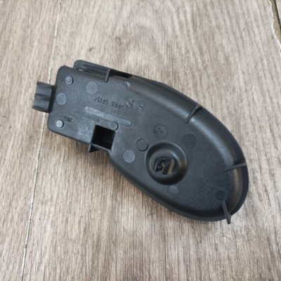 Ручка двери внутренняя Ford Focus 1 2001 хетчбэк 5дв. FYDB Перед. Лев. - изображение 3
