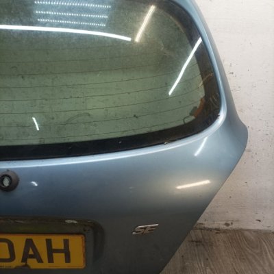 Дверь багажника Nissan Almera N16 2000 хетчбэк 5дв. QG15DE - изображение 2