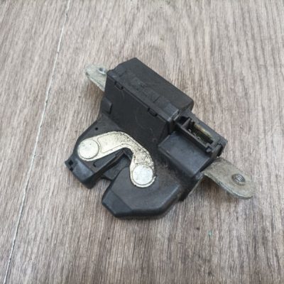 Замок крышки багажника Fiat Grande Punto 2009 350A1.000 хетчбэк 3дв. - изображение 2