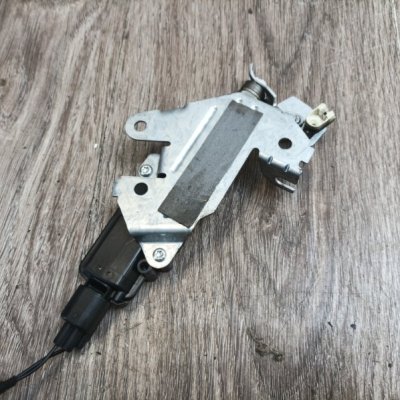 Активатор замка крышки багажника Ford Fiesta 5 2005 хетчбэк 5дв. FXJA/FXJB - изображение 7