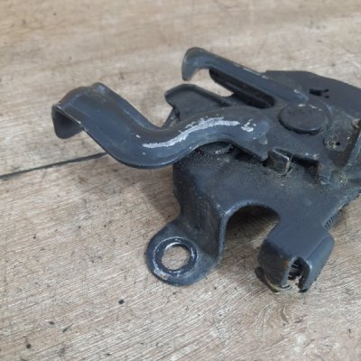 Замок капота Toyota Yaris 2007 хетчбэк 3дв. 2SZ-FE - изображение 9