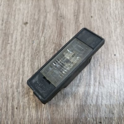 Фонарь подсветки номера Mercedes-Benz Vito 2005 W639 Задн. Лев. - изображение 2