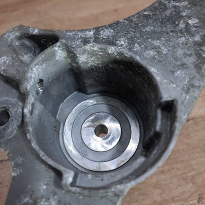 Кронштейн генератора Volkswagen Golf 5 2006 BUD хетчбэк 5дв. - изображение 3