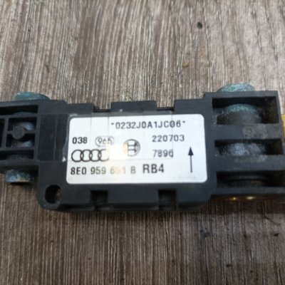 Датчик удара Audi A3 2003 хетчбэк 3дв. AXW - изображение 5