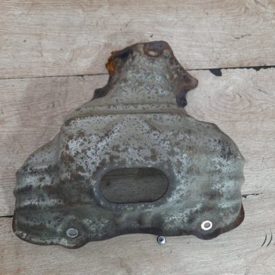 Тепловой экран выпускного коллектора Honda Jazz 2004 L13A1 хетчбэк 5дв. - изображение 2