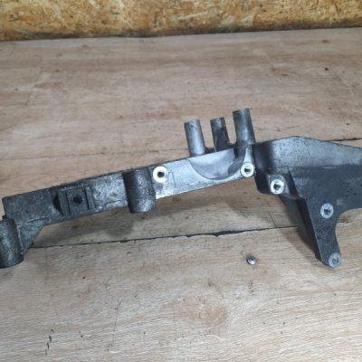 Кронштейн генератора Volvo S40 2004 B4184S2 Седан - изображение 6