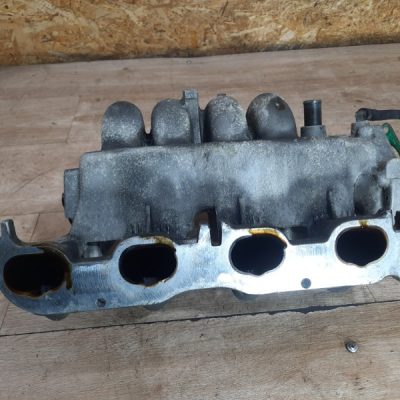 Коллектор впускной Volvo S40 2004 B4184S2 Седан - изображение 10