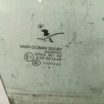 Стекло Saab 9-3 2005 кабриолет Перед. Прав. - изображение 2