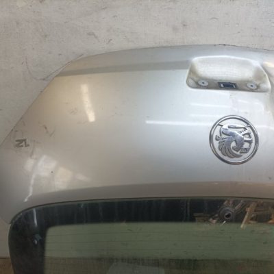Дверь багажника Opel Corsa D 2008 Z10XEP 1.0 хетчбэк 3дв. - изображение 5