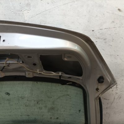 Дверь багажника Opel Corsa D 2008 Z10XEP 1.0 хетчбэк 3дв. - изображение 7