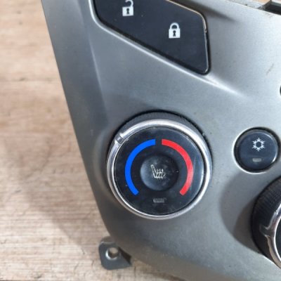 Блок управления климат-контролем Chevrolet Aveo 2013 седан 4дв. F16D4 - изображение 7