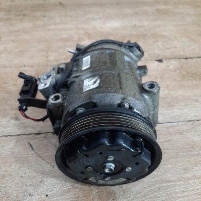 Компрессор кондиционера Volkswagen Polo 2003 AZQ хетчбэк 3дв. - изображение 2