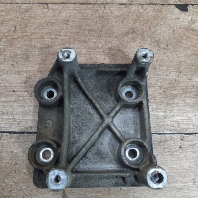 Кронштейн кондиционера Peugeot 206 2003 TU3JP(KFW) хетчбек 5 дв - изображение 2