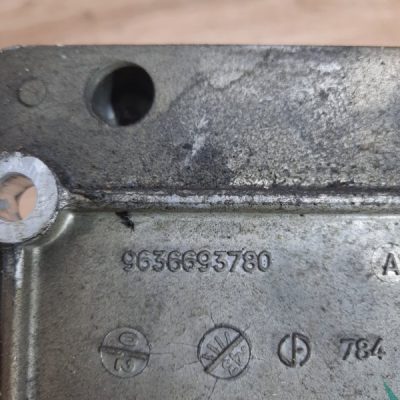 Кронштейн кондиционера Peugeot 206 2003 TU3JP(KFW) хетчбек 5 дв - изображение 6