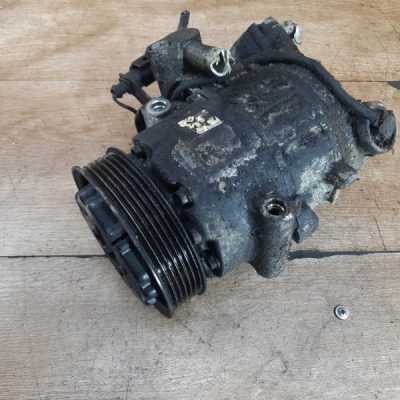 Компрессор кондиционера Volkswagen Polo 2003 AZQ хетчбэк 5дв. - изображение 2
