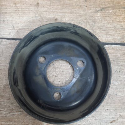 Шкив помпы Ford Focus 2 2007 хетчбэк 5-ти дв. QQDA - изображение 4
