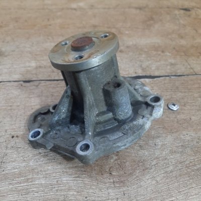 Помпа Nissan Micra 2007 хетчбэк 3дв. CR12DE - изображение 2