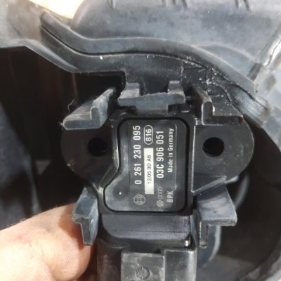 Коллектор впускной Volkswagen Polo 2005 BKY хетчбэк 3дв. - изображение 8