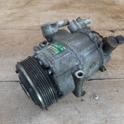 Компрессор кондиционера Volkswagen Polo 2005 BKY хетчбэк 3дв. - изображение 2