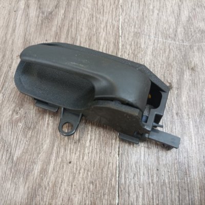 Ручка двери внутренняя Toyota Yaris 2001 хетчбэк 5-ти дв. Задн. Лев. - изображение 7