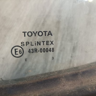 Форточка двери Toyota Yaris 2001 хетчбэк 5-ти дв. Задн. Лев. - изображение 2