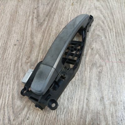 Ручка двери внешняя Opel Astra H 2006 универсал Z13DTH 1.3 Задн. Прав. - изображение 4