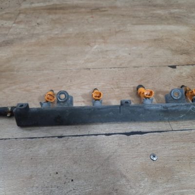 Топливная рампа Suzuki Swift 2006 M13A хетчбэк 3дв. - изображение 3