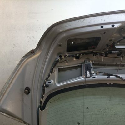 Дверь багажника Opel Insignia 2010 A18XER 1.8 хетчбэк 5дв. - изображение 9