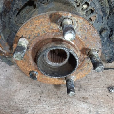 Поворотный кулак Subaru Forester 2004 джип внедорожник 5дв. EJ202 Перед. Лев. - изображение 9