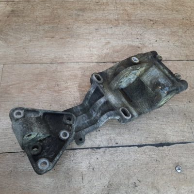 Кронштейн кондиционера Volvo S40 2006 B5244S4 Седан - изображение 2