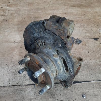 Поворотный кулак Subaru Forester 2004 джип внедорожник 5дв. EJ202 Перед. Прав. - изображение 8