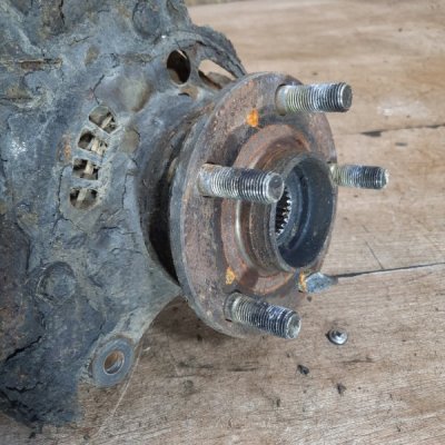Поворотный кулак Subaru Forester 2004 джип внедорожник 5дв. EJ202 Перед. Прав. - изображение 3
