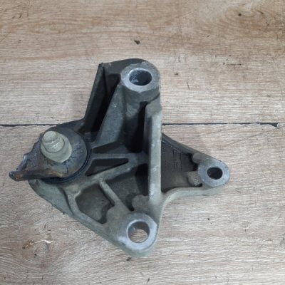 Кронштейн МКПП Ford Focus 2 2008 хетчбэк 5дв. SHDA Задн. - изображение 7