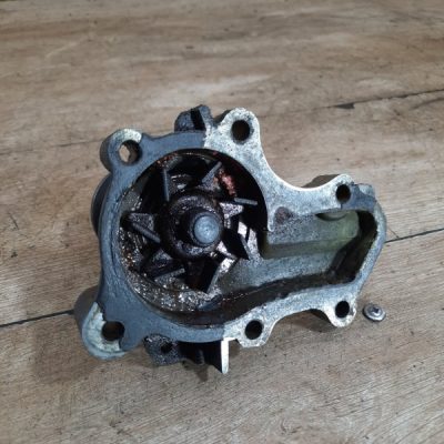 Помпа Mitsubishi Lancer 1.6 2004 4G18 седан 4дв. - изображение 7